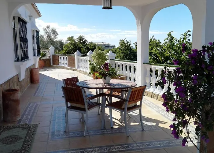 Casa Paloma Blanca