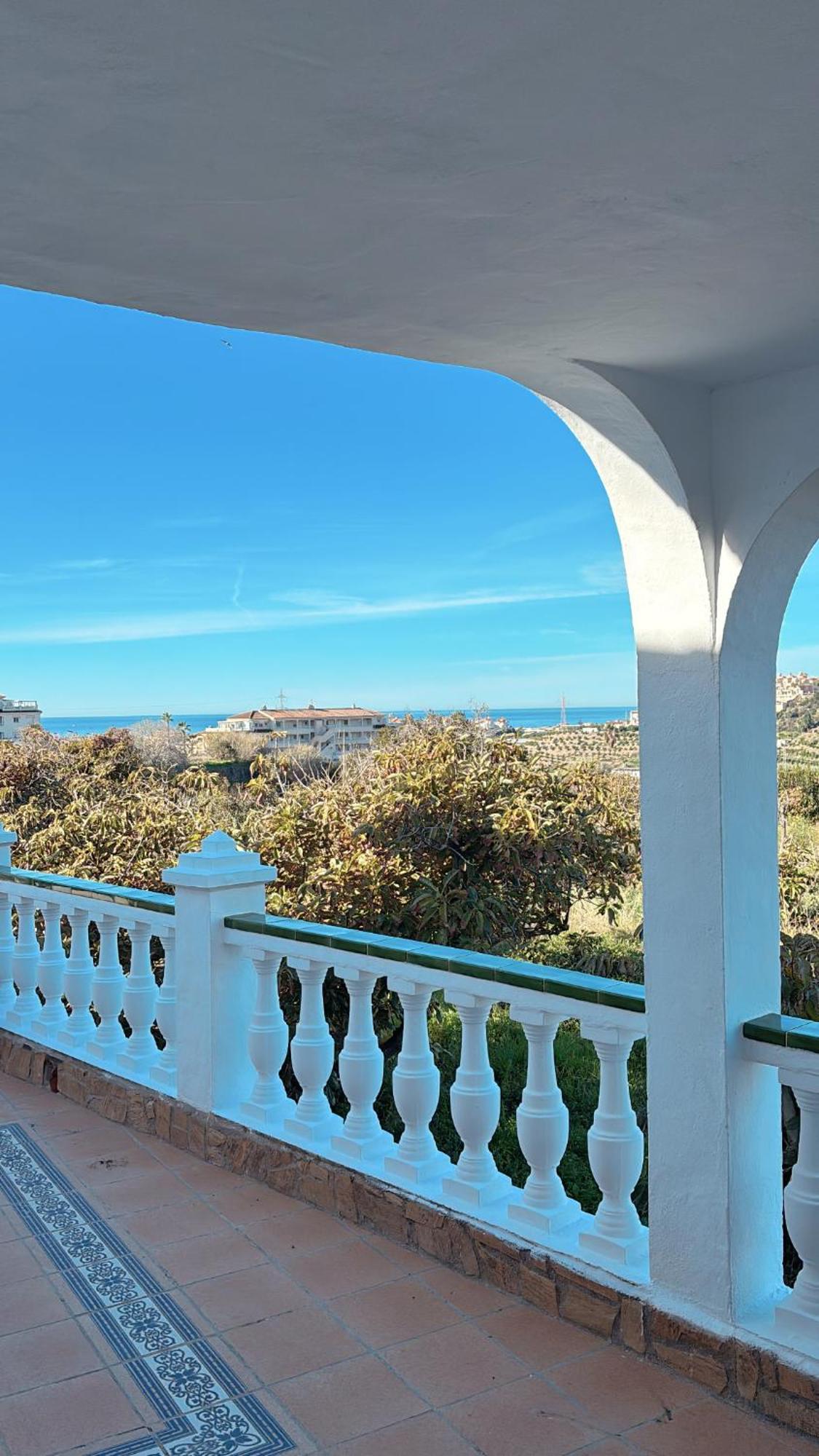 Casa Paloma Blanca